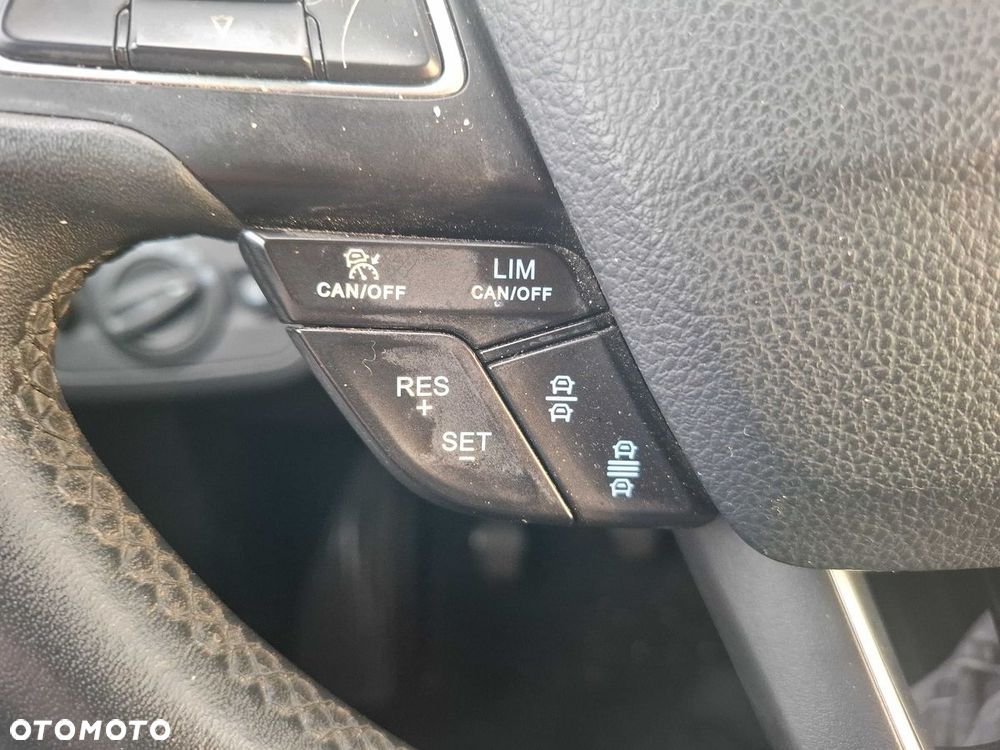 Ford Kuga 1.5 EcoBoost 2x4 Titanium - 8