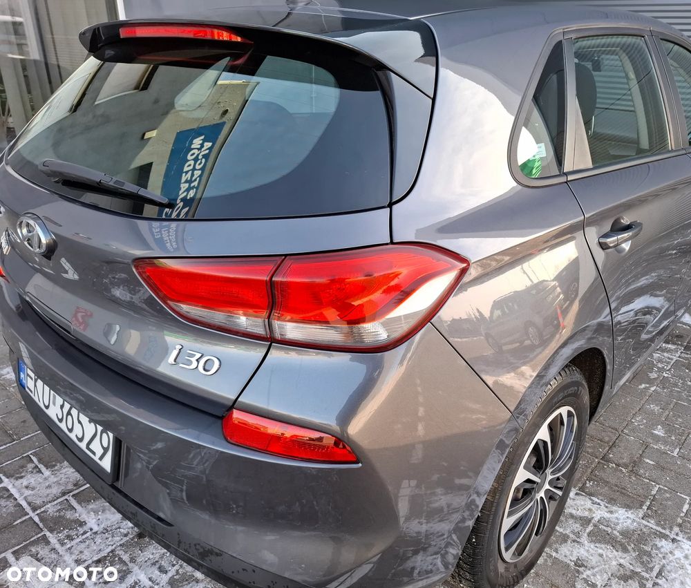 Hyundai i30 1.6 D Comfort - 6