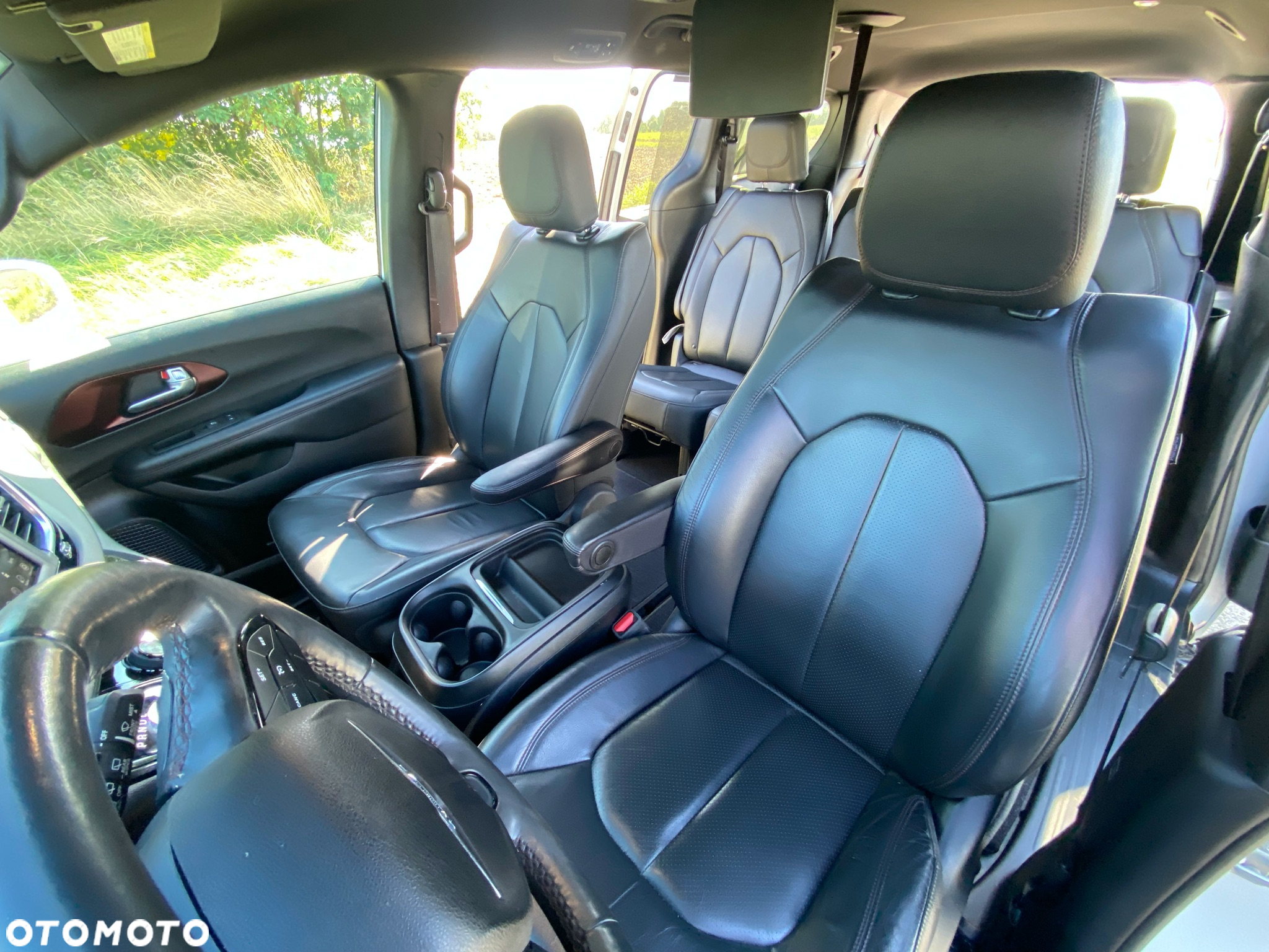 Chrysler Pacifica - 29