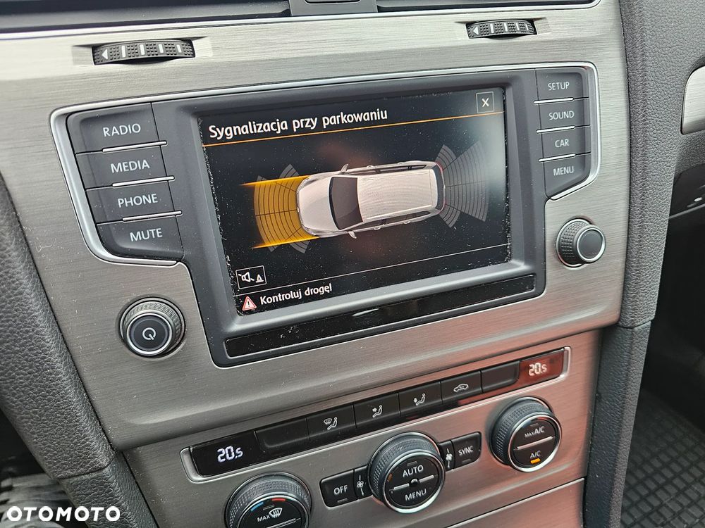 Volkswagen Golf - 12