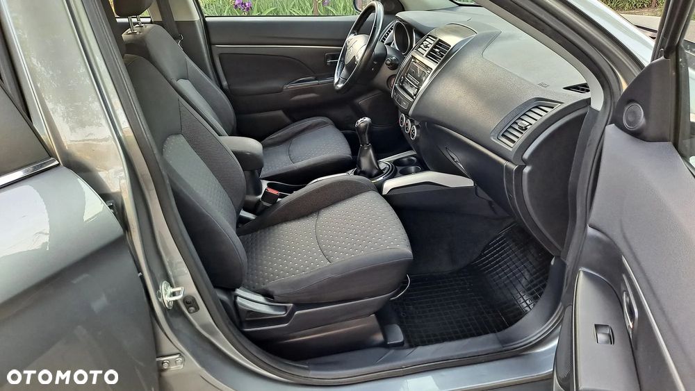 Mitsubishi ASX - 12