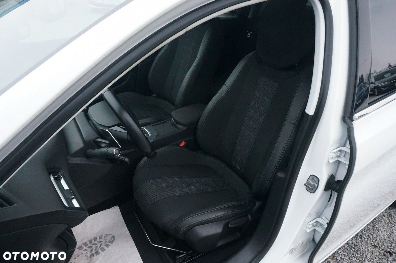 Peugeot 308 1.5 BlueHDi Allure Pack S&S EAT8 - 21