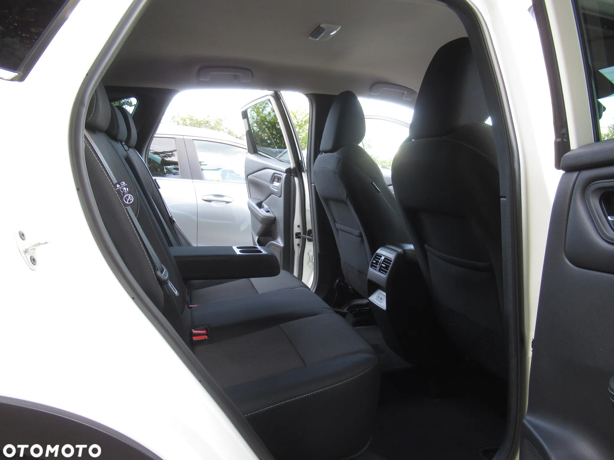Nissan Qashqai 1.3 DIG-T N-Connecta - 8