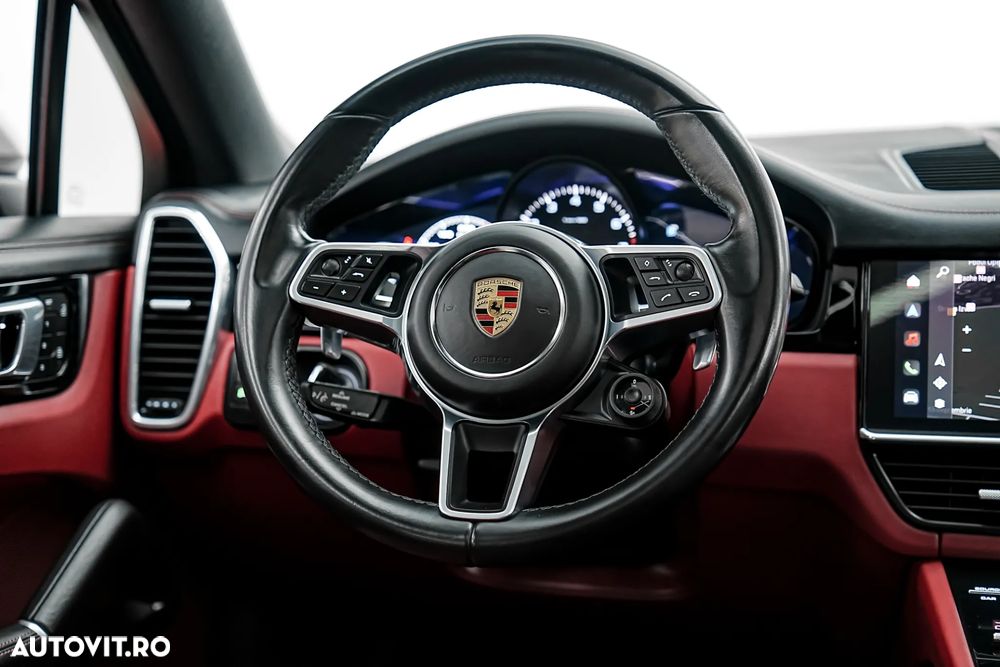 PORSCHE Cayenne Coupe 2022 — imagine 22