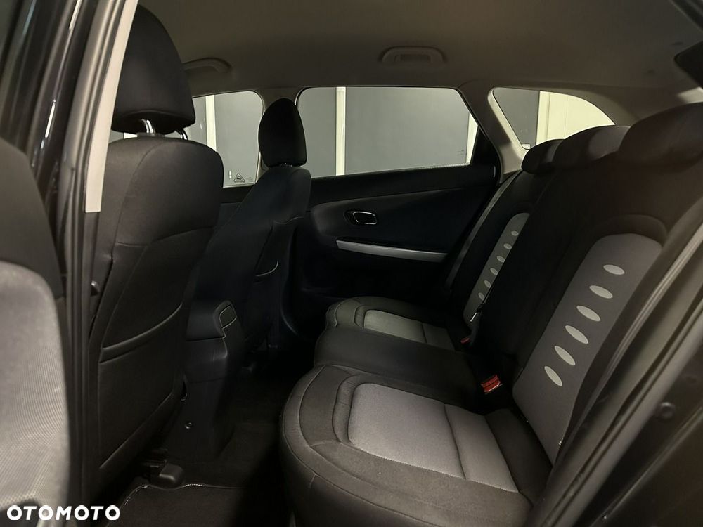 Kia Ceed - 13