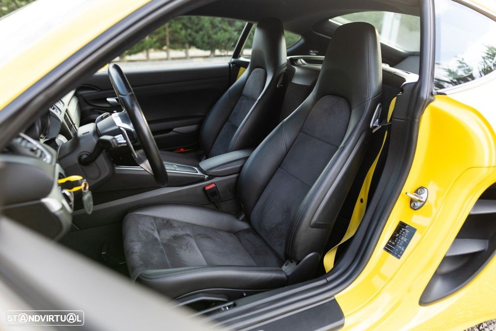 Porsche 718 Cayman 2.5 S PDK - 36