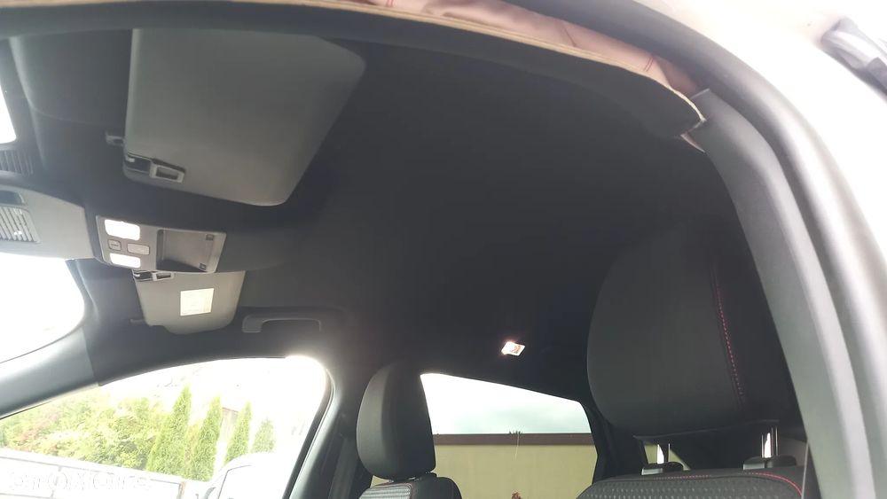 Ford Kuga - 9
