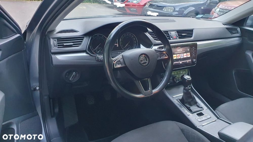 Skoda Superb 1.5 TSI ACT Active - 10
