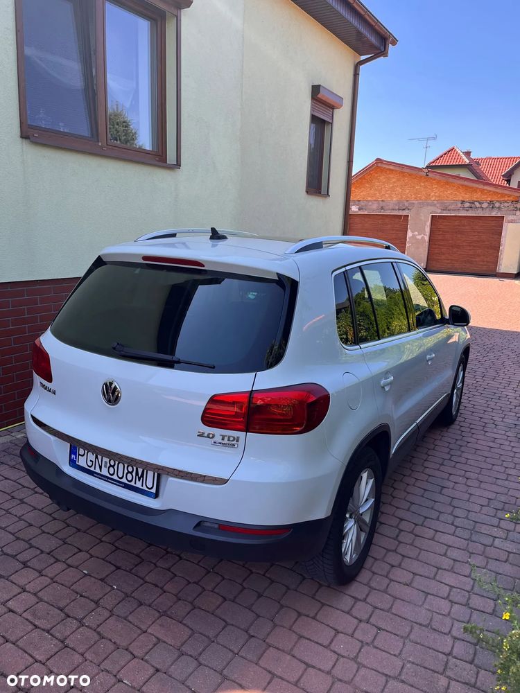Volkswagen Tiguan 2.0 TDI DPF 4Motion BlueMotion Technology Exclusive - 4