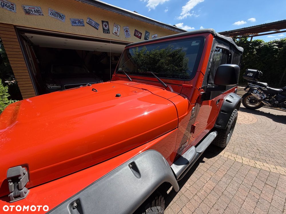 Jeep Wrangler - 9