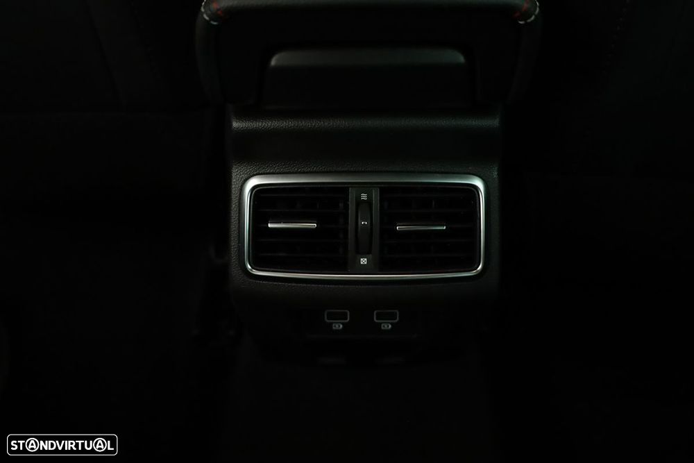 Renault Mégane Sport Tourer 1.6 E-Tech Plug-In Hybrid R.S. Line - 24