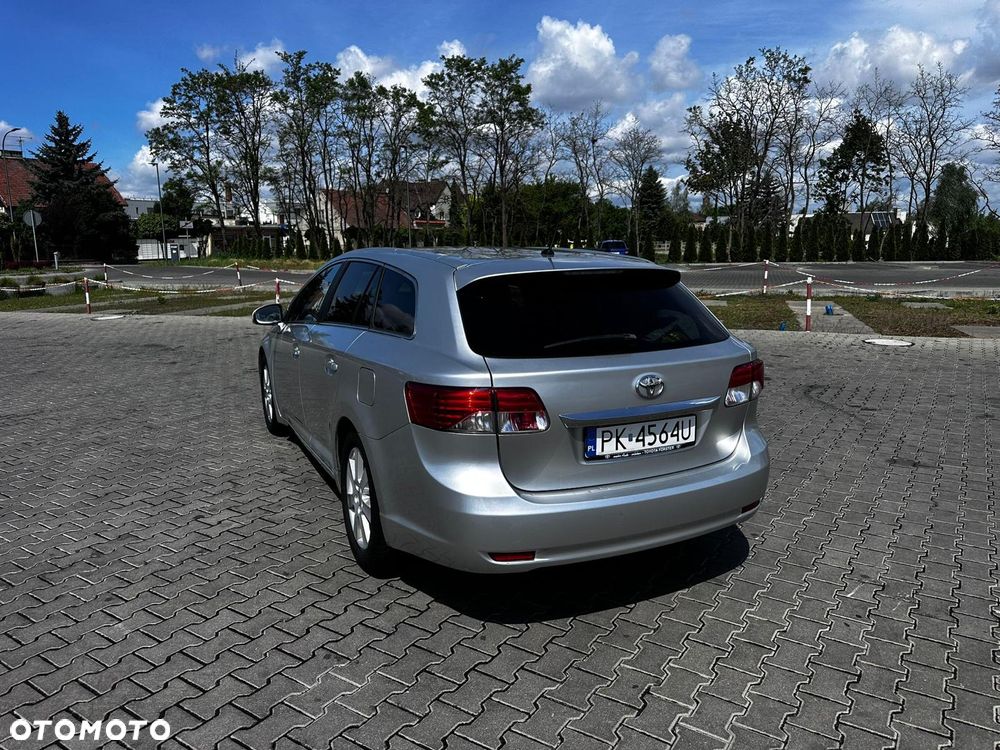Toyota Avensis 2.2 D-CAT Prestige - 6