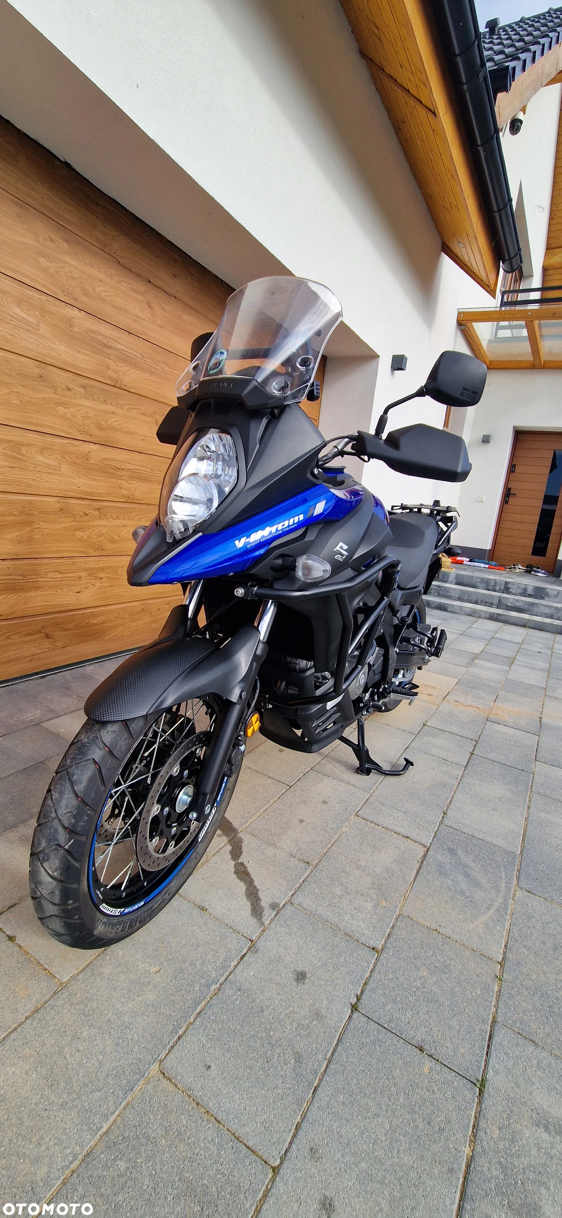 Suzuki V-STROM - 9