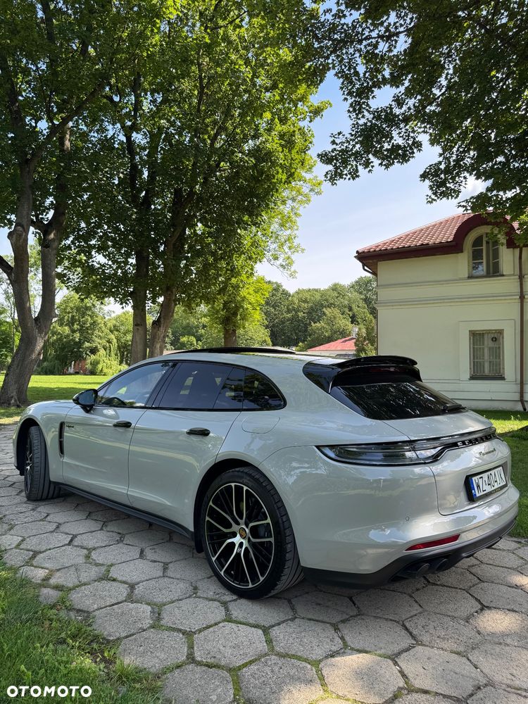 Porsche Panamera 4 E-Hybrid Platinum Edition - 11