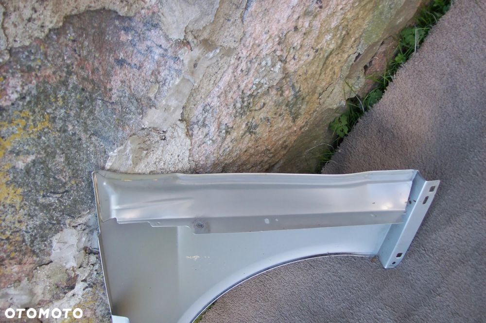 BŁOTNIK PRZEDNI PRAWY MERCEDES W 212 - 6