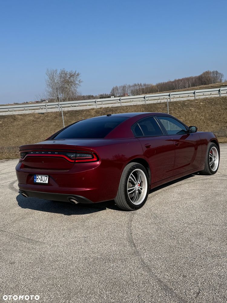 Dodge Charger 5.7 R/T - 4