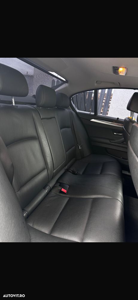 BMW Seria 5 530d xDrive Aut. - 10