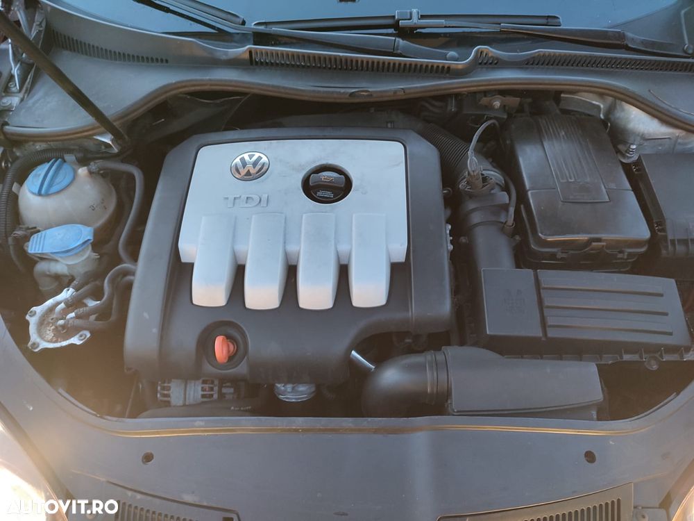 Volkswagen Golf - 14