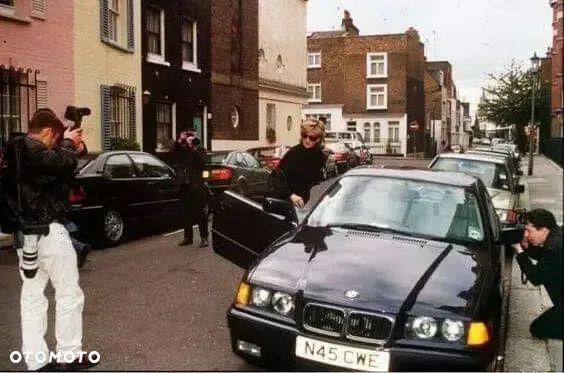 BMW Seria 3 316i - 21