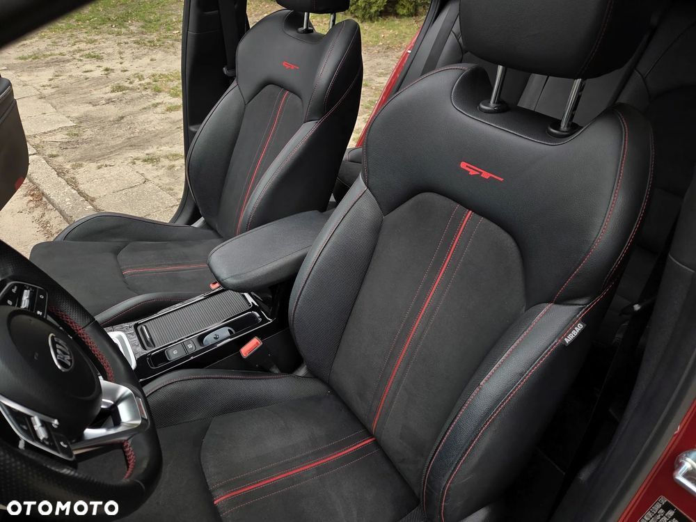 Kia Ceed 1.6 T-GDI GT DCT - 24