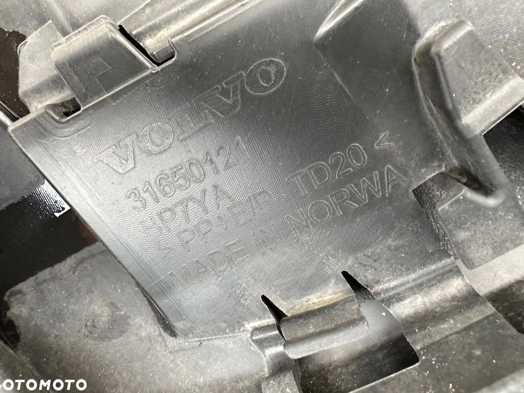 ZDERZAK TYŁ VOLVO XC40 INSCRIPTION ORYGINAŁ - 5
