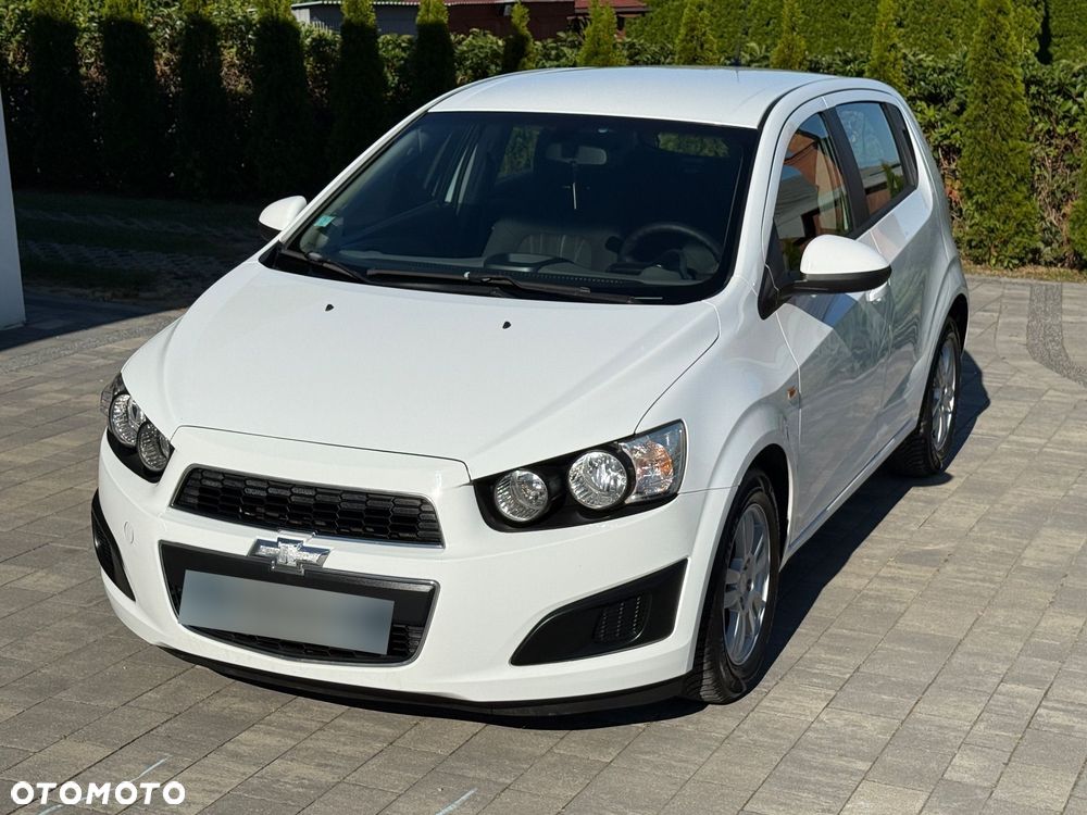 Chevrolet Aveo 1.2 - 10