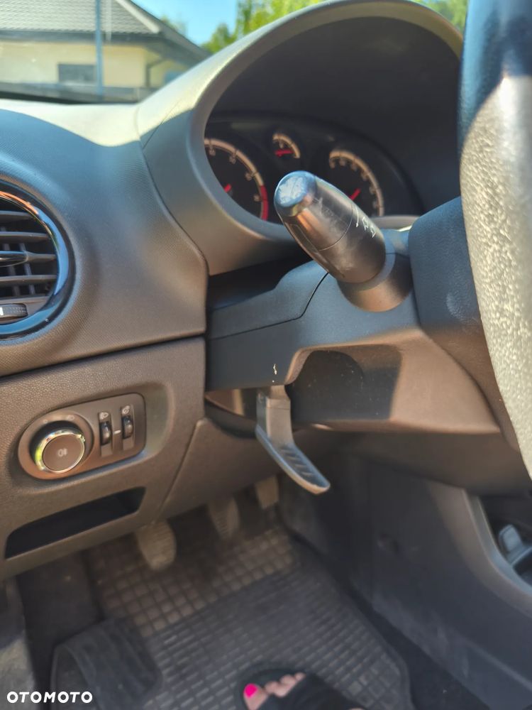 Opel Corsa 1.2 16V Enjoy - 21