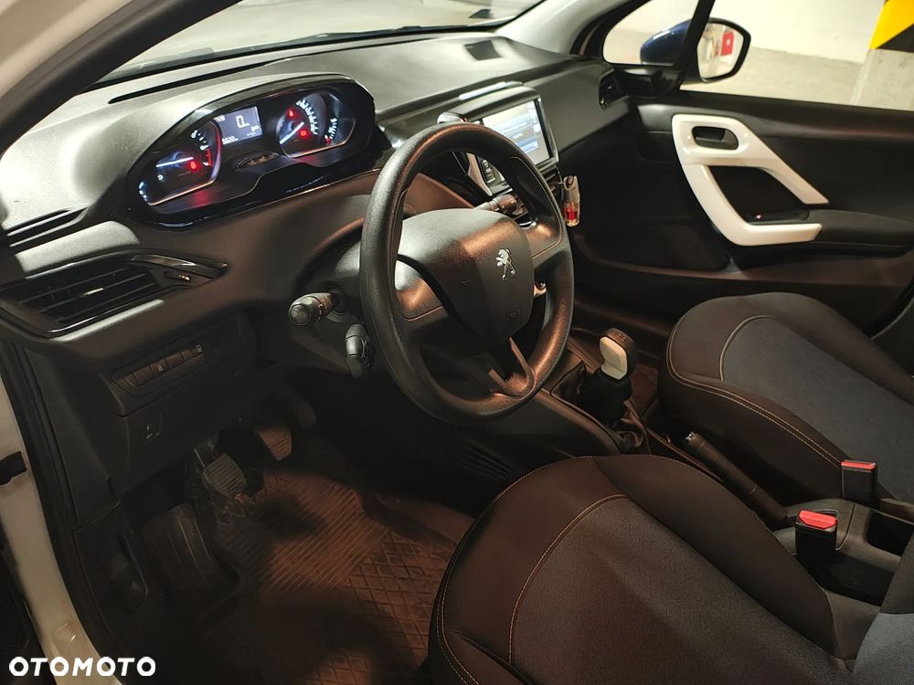 Peugeot 208 PureTech 68 Like - 11