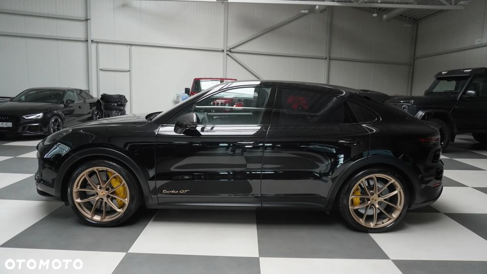 Porsche Cayenne Turbo GT - 17