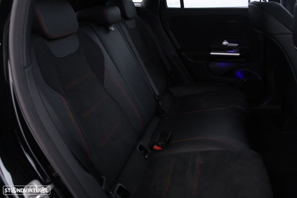 Mercedes-Benz GLA 180 d AMG Line - 15