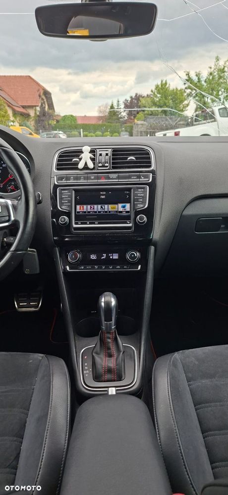 Volkswagen Polo 1.8 TSI (Blue Motion Technology) DSG GTI - 16