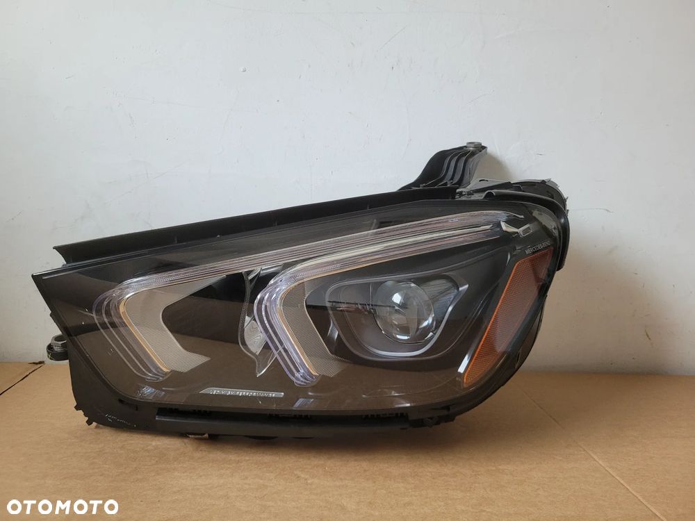 Reflektor lampa przód lewa MERCEDES GLE 167 LED HIGH PERFORMANCE A1679066104 USA - 2