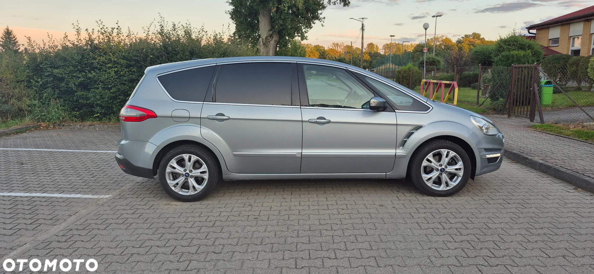 Ford S-Max 2.0 TDCi DPF Titanium - 9