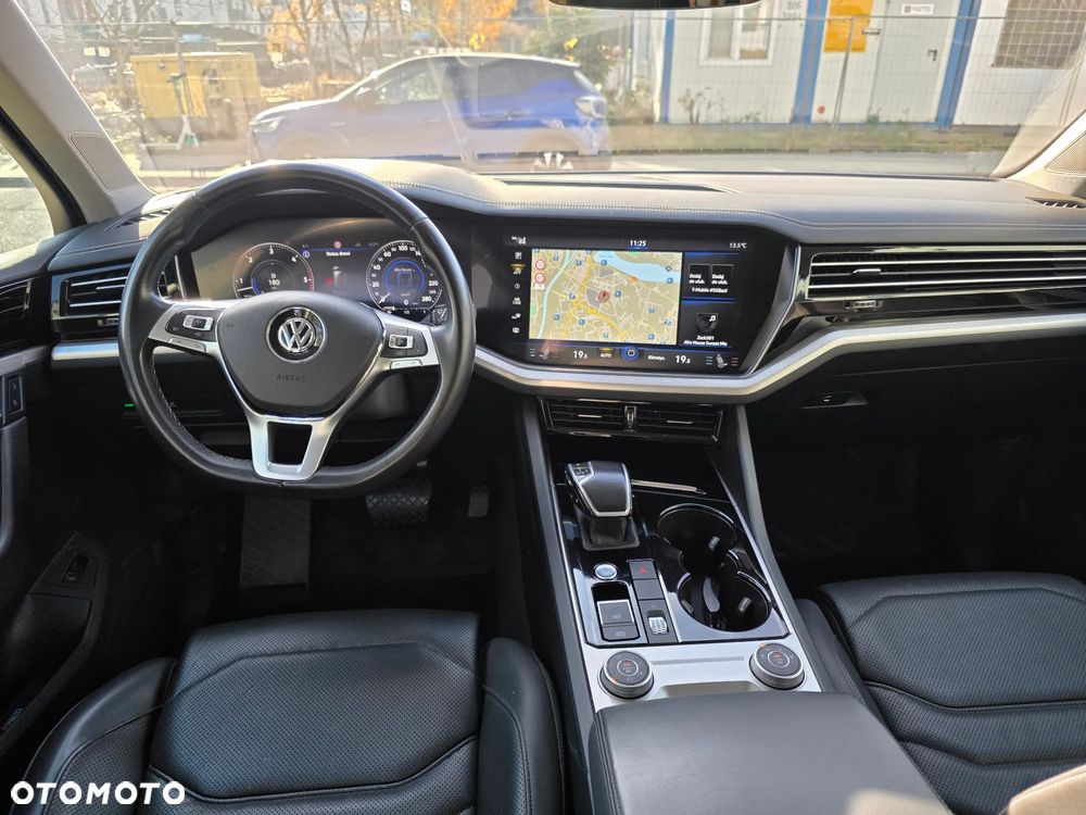 Volkswagen Touareg - 6