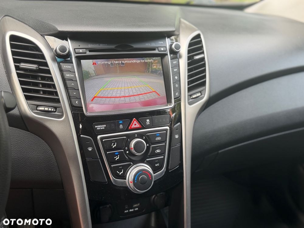 Hyundai i30 1.4 CRDi Style - 11