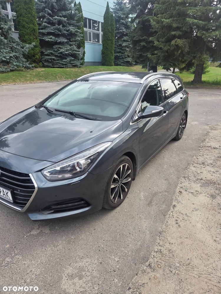 Hyundai i40 1.7 CRDi Comfort DCT - 2