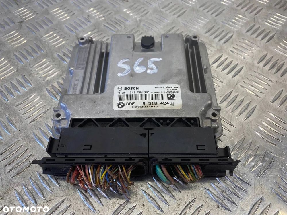 MODUŁ STEROWNIK KOMPUTER SILNIKA BMW F20 E87 E90 2.0 D 8518424 0281018594 - 2