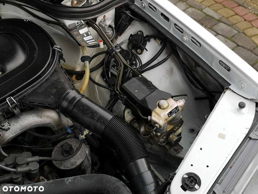 Mercedes-Benz W124 (1984-1993) - 21