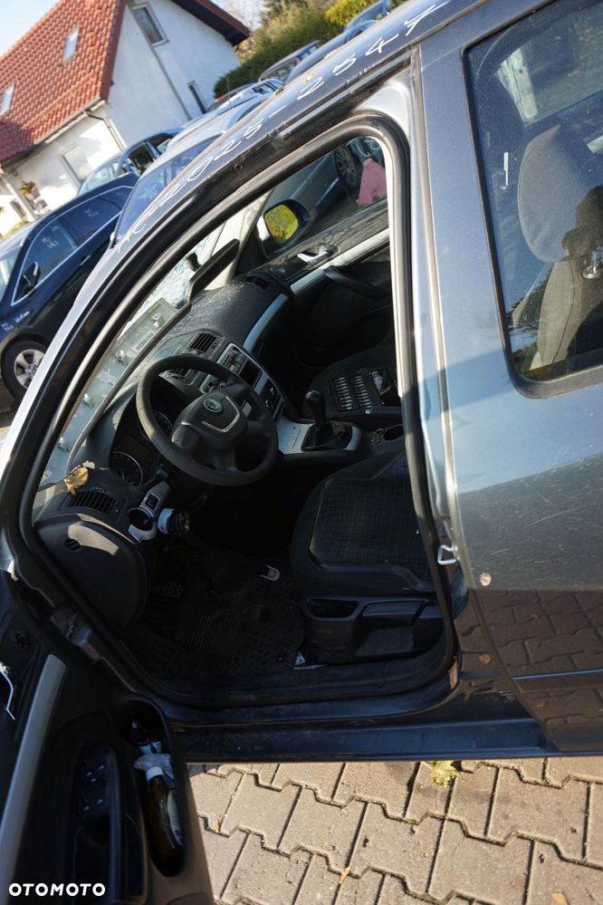 SKODA OCTAVIA II 1Z3 LIFT LB LIFTBACK 2009 LF8J 9153 1.9 TDI BXE 105KM JCR SZARY na części - 13