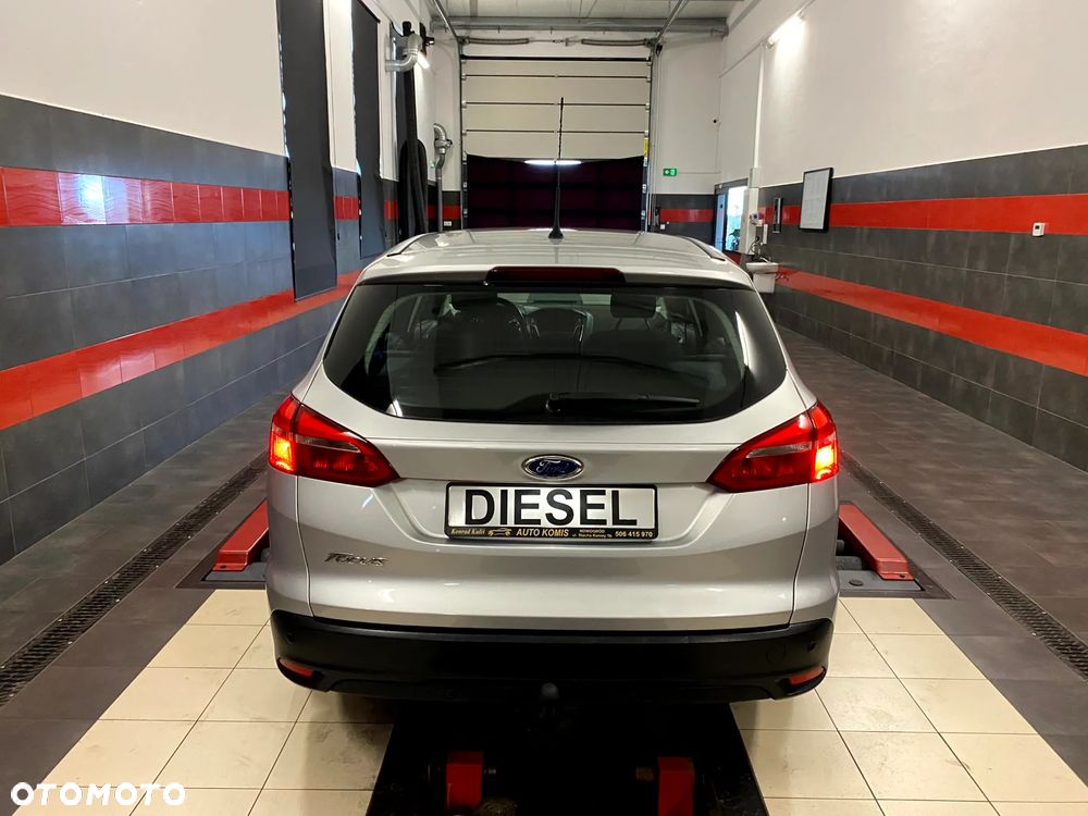 Ford Focus 1.6 TDCi DPF Titanium - 10