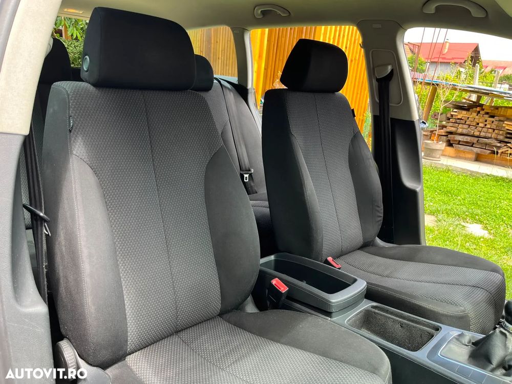 Volkswagen Passat 1.9 TDI Comfortline - 24