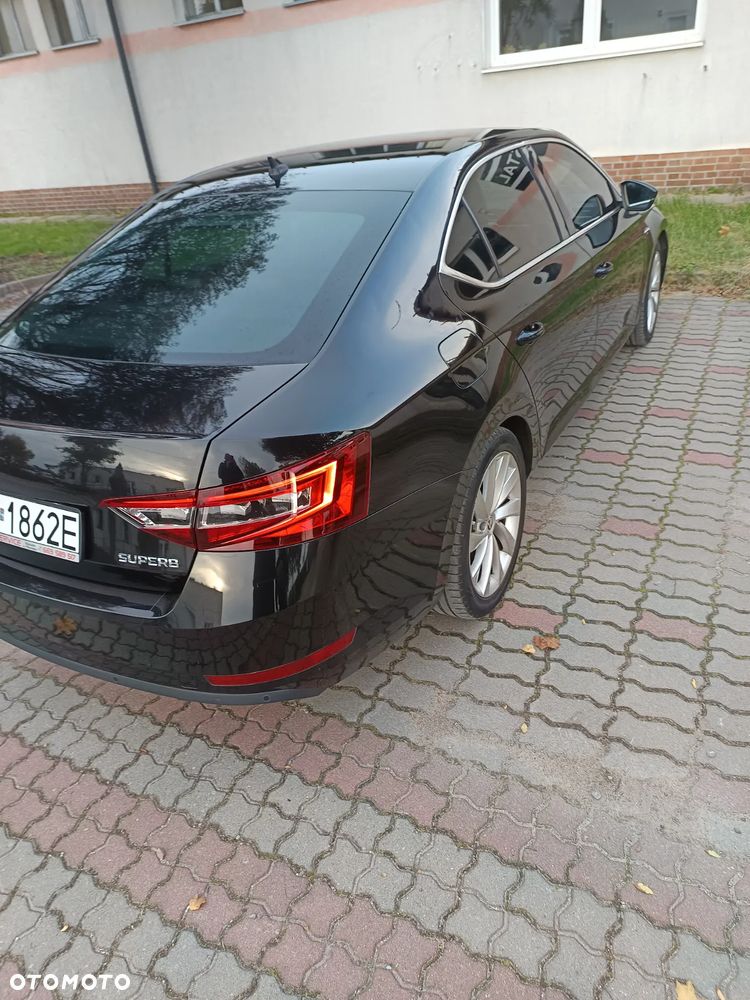 Skoda Superb 2.0 TSI L&K DSG - 34