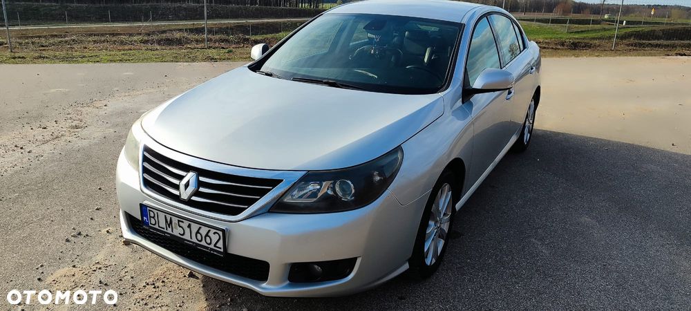 Renault Latitude 2.0 dCi - 12