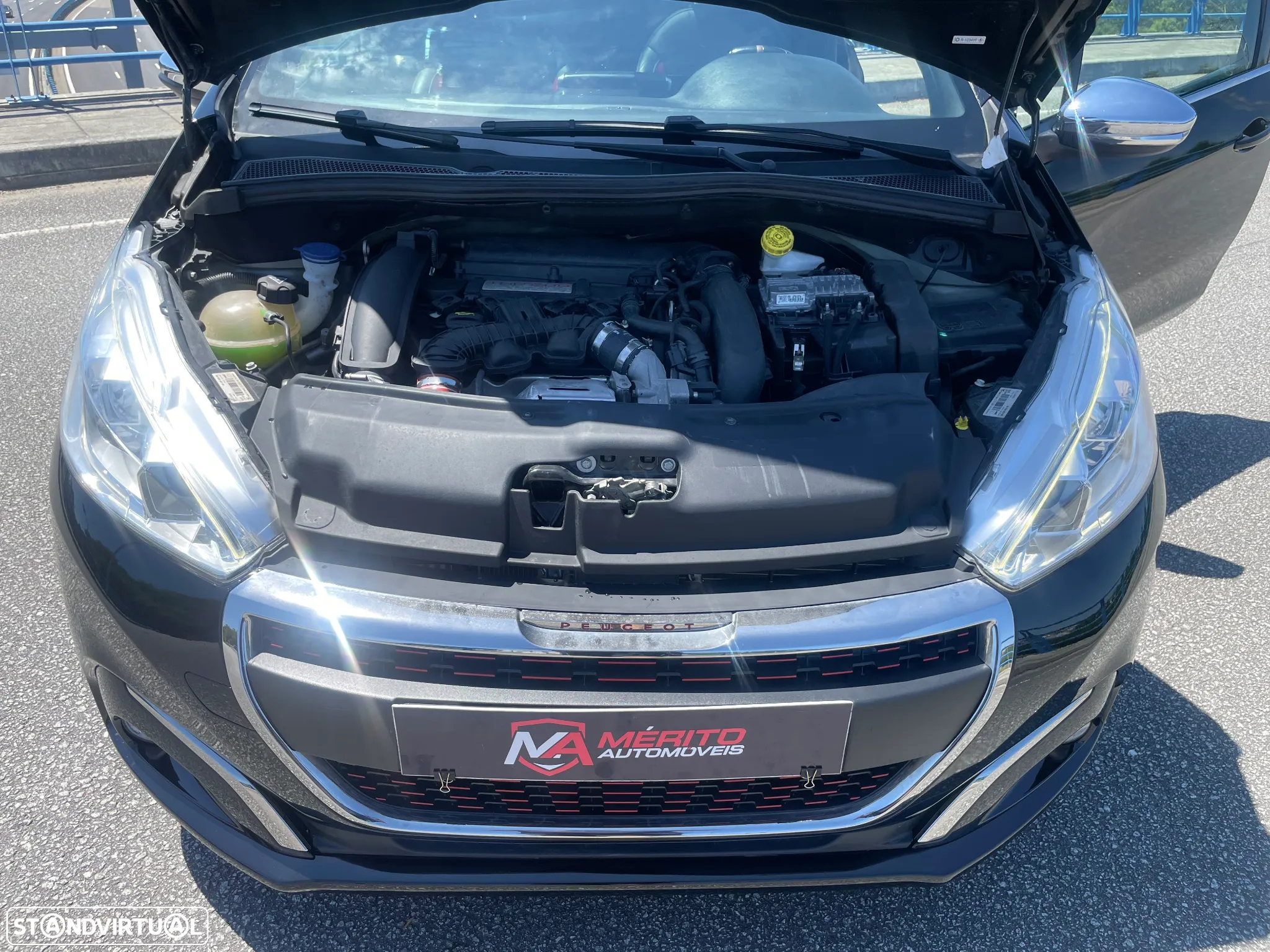 Peugeot 208 1.6 e-THP GTi - 29