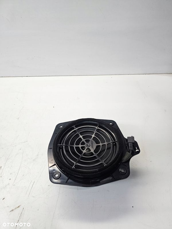 GŁOŚNIK TYŁ BOSE AUDI A3 8P A4 B7 8H0035411B - 2