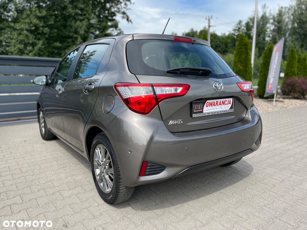 Toyota Yaris 1.5 Premium - 9