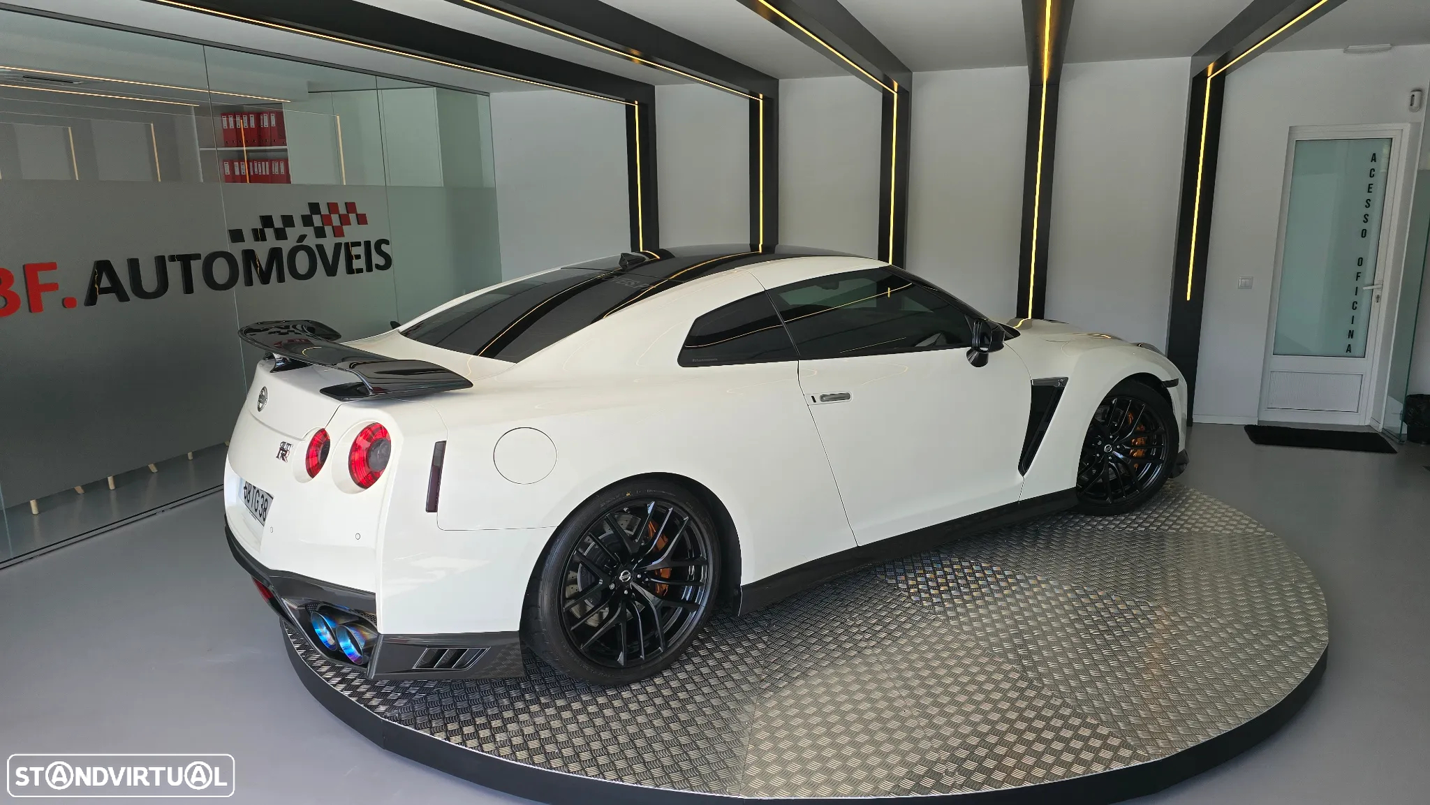 Nissan GT-R 3.8 V6 Pack Prestige - 17