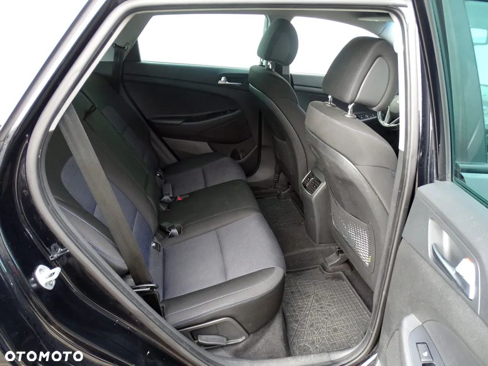 Hyundai Tucson blue 1.7 CRDi 2WD Classic - 15