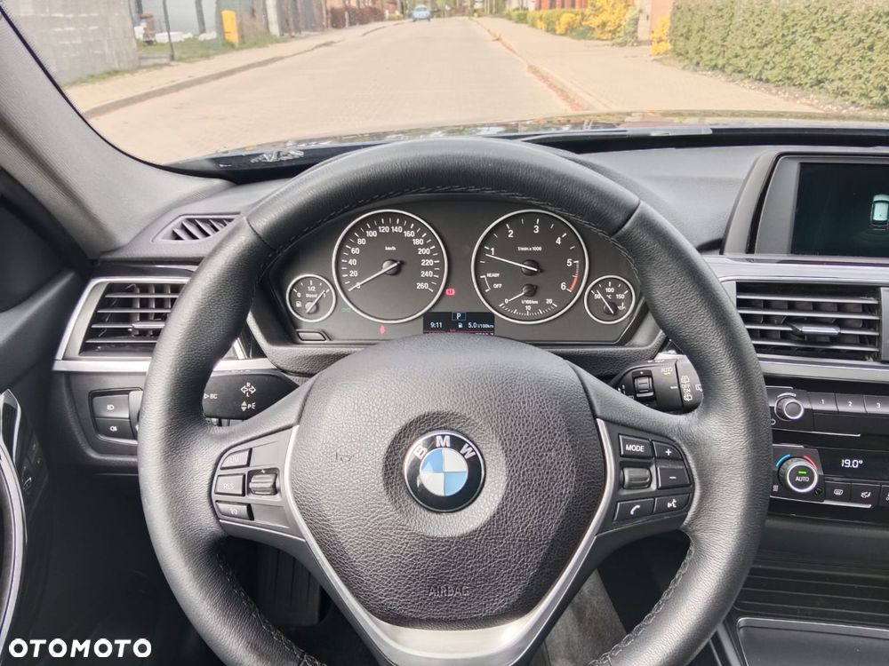 BMW Seria 3 - 24