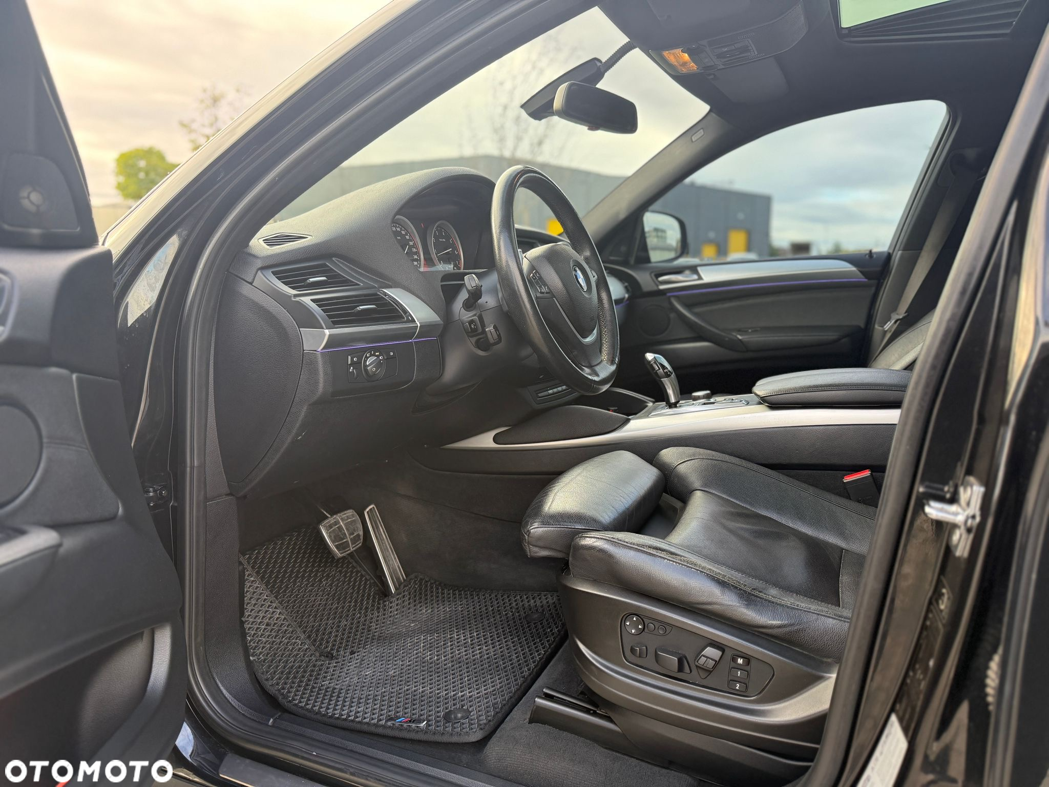 BMW X6 xDrive50i - 7